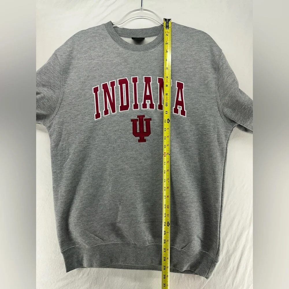 Indiana Hoosiers IU Embroidered Crewneck Sweatshirt Gray Red‎ M Stitched